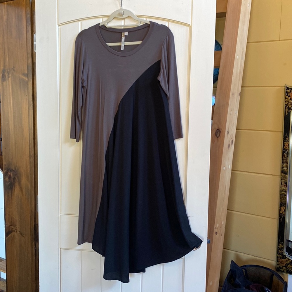 NWOT Comfy USA Two-tone dress